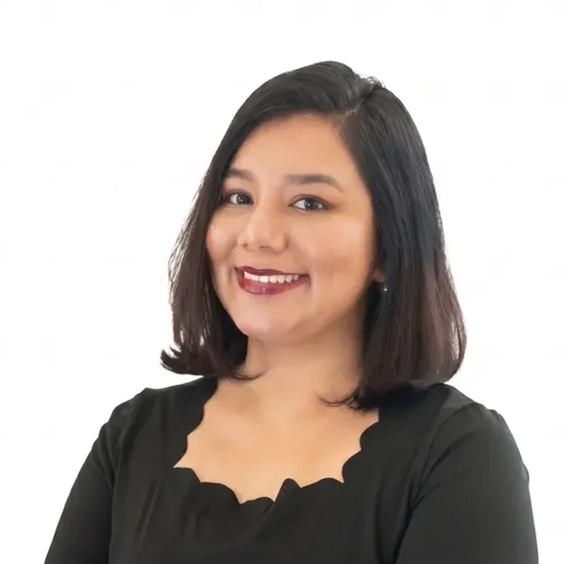 Florelme Laínez, Directora Clínica
